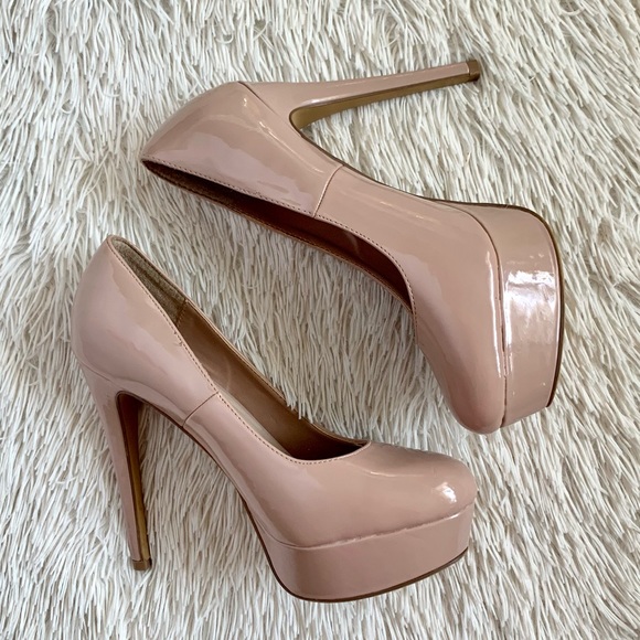 Tan/Nude Platform Patent Leather High Heels•Size 8•HIGH!!!!! - Picture 4 of 10